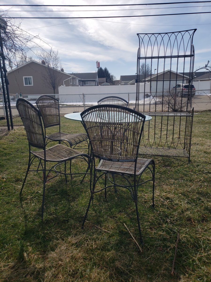 Complete Patio Set - Metal Rod Frame with Glass Tabletop